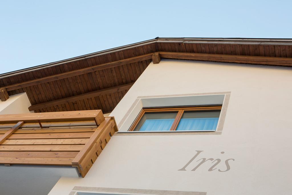 Ciasa Iris Hotel Colfosco Ngoại thất bức ảnh