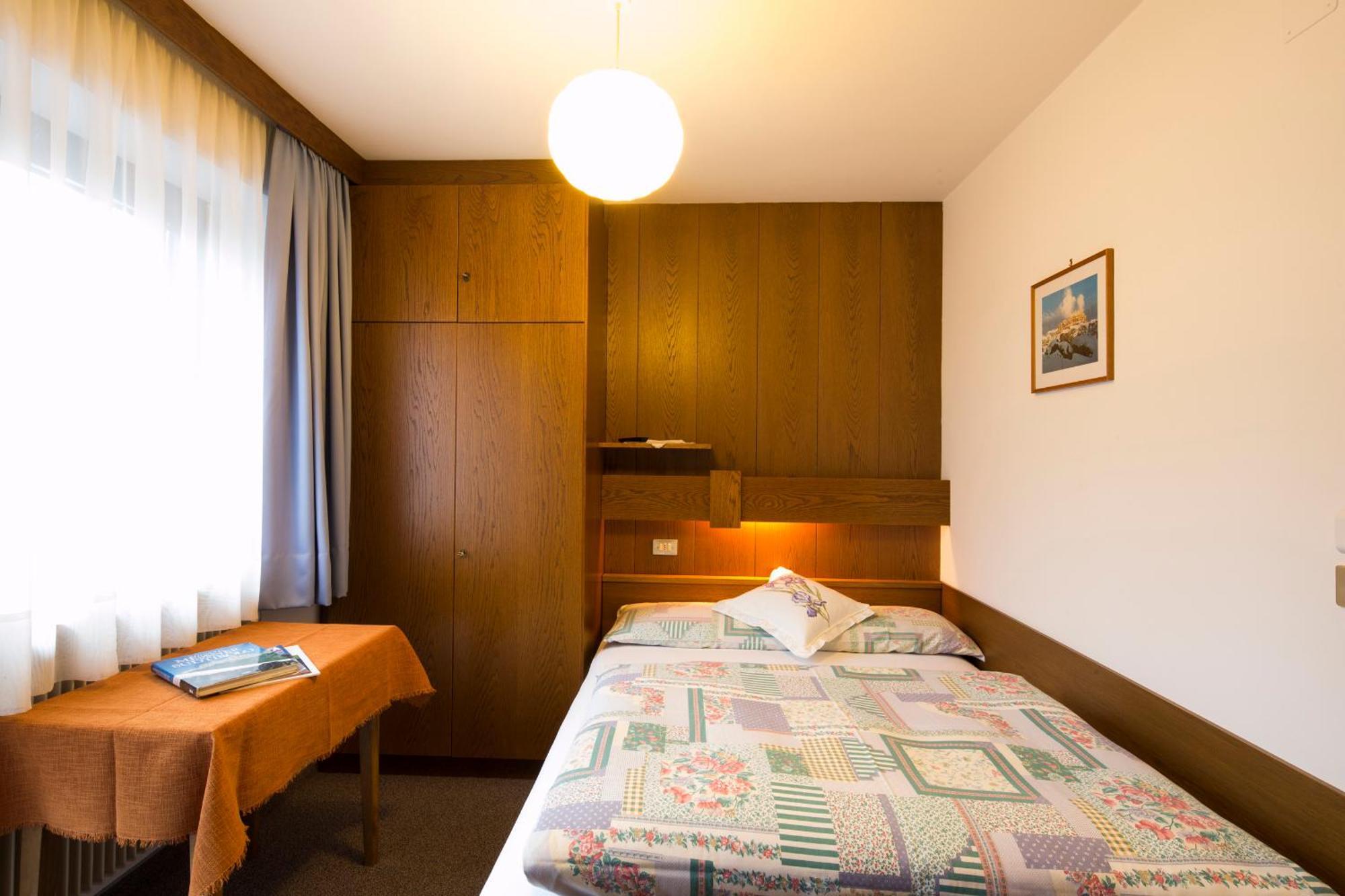 Ciasa Iris Hotel Colfosco Ngoại thất bức ảnh